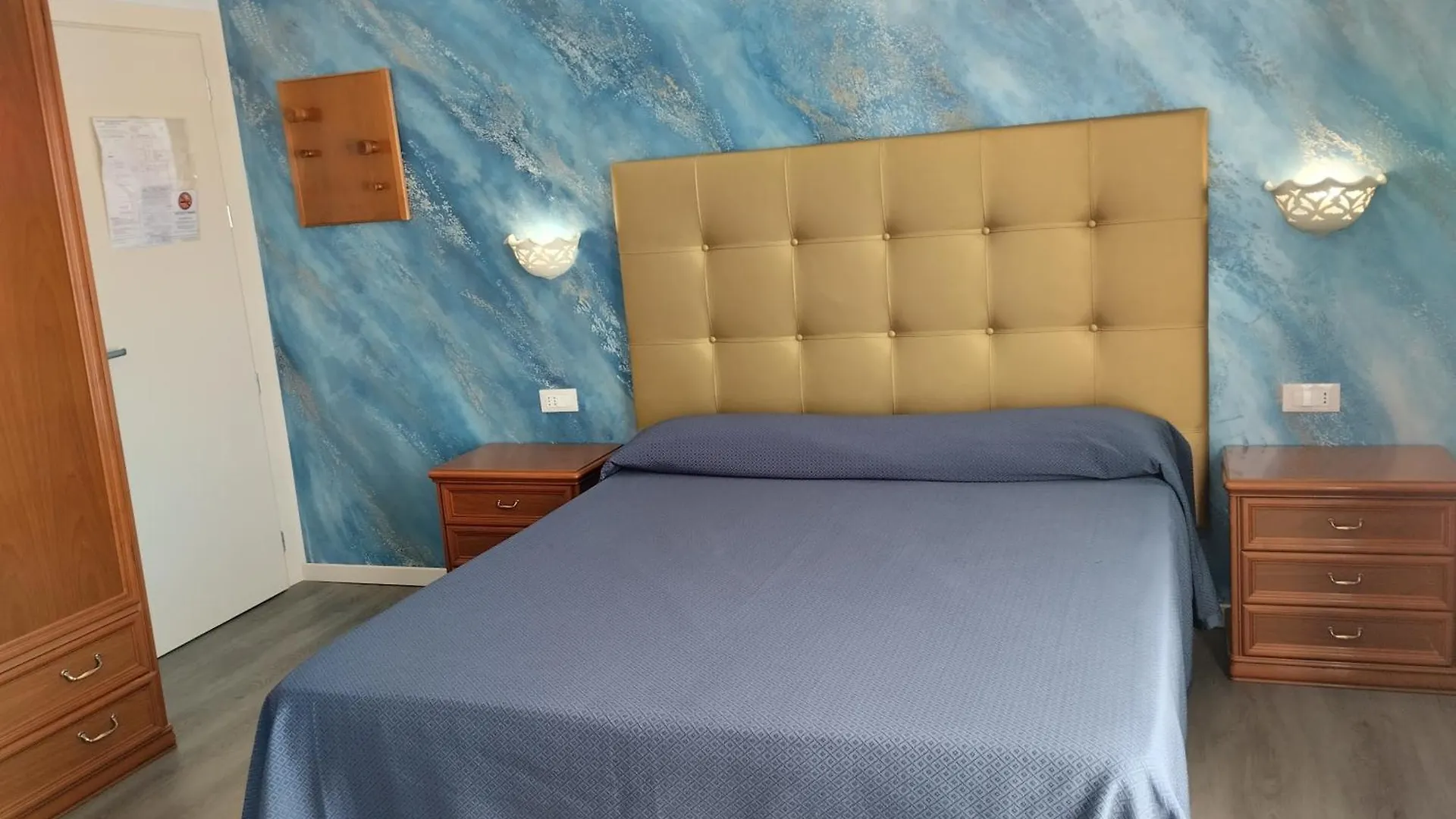 Hotel Tiffany Ceriale 3*,  Italy
