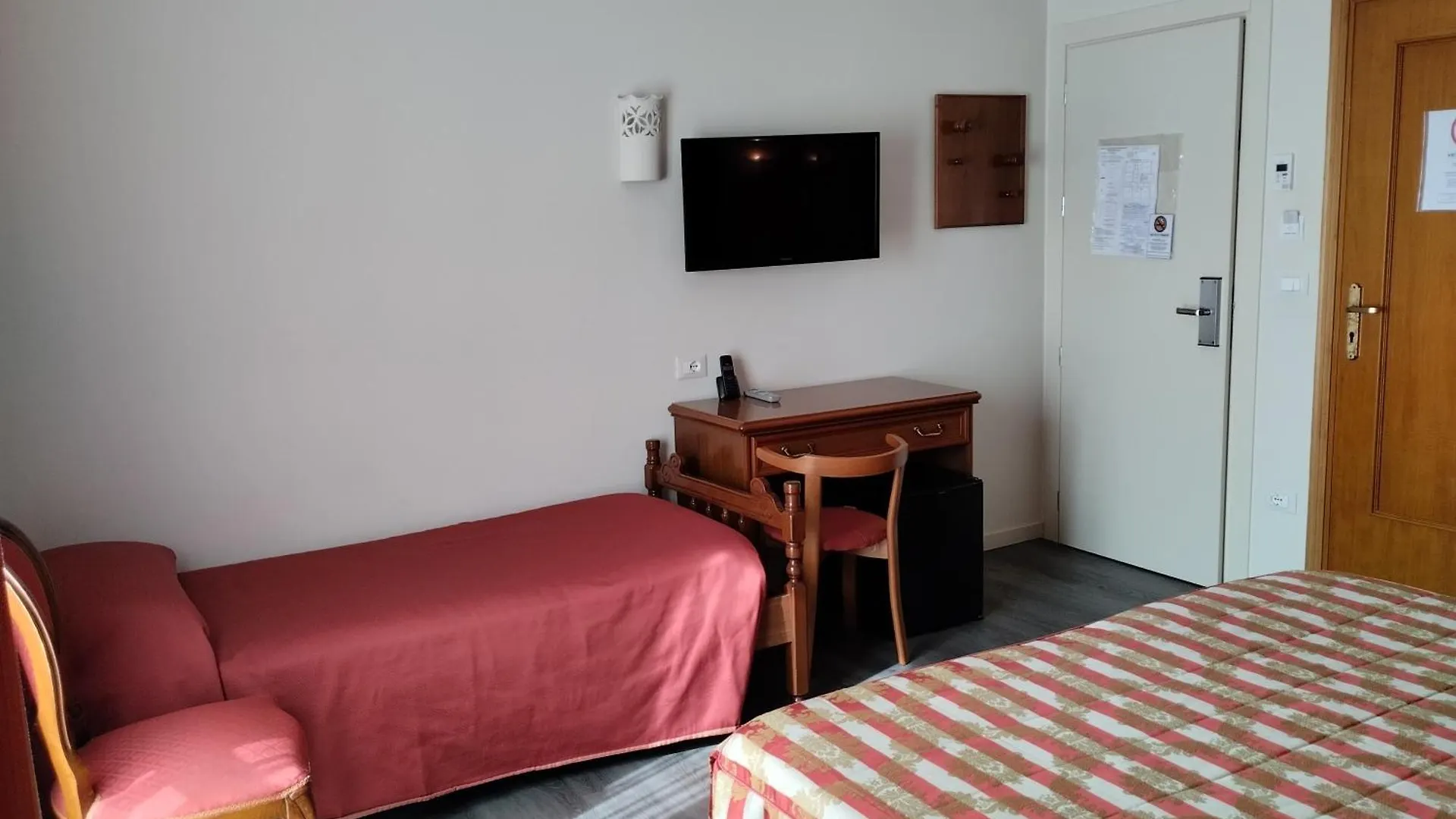 Hotel Tiffany Ceriale